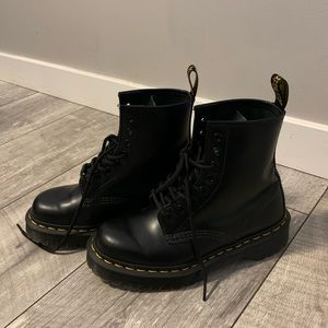 Dr Martens 8-Eye Boot